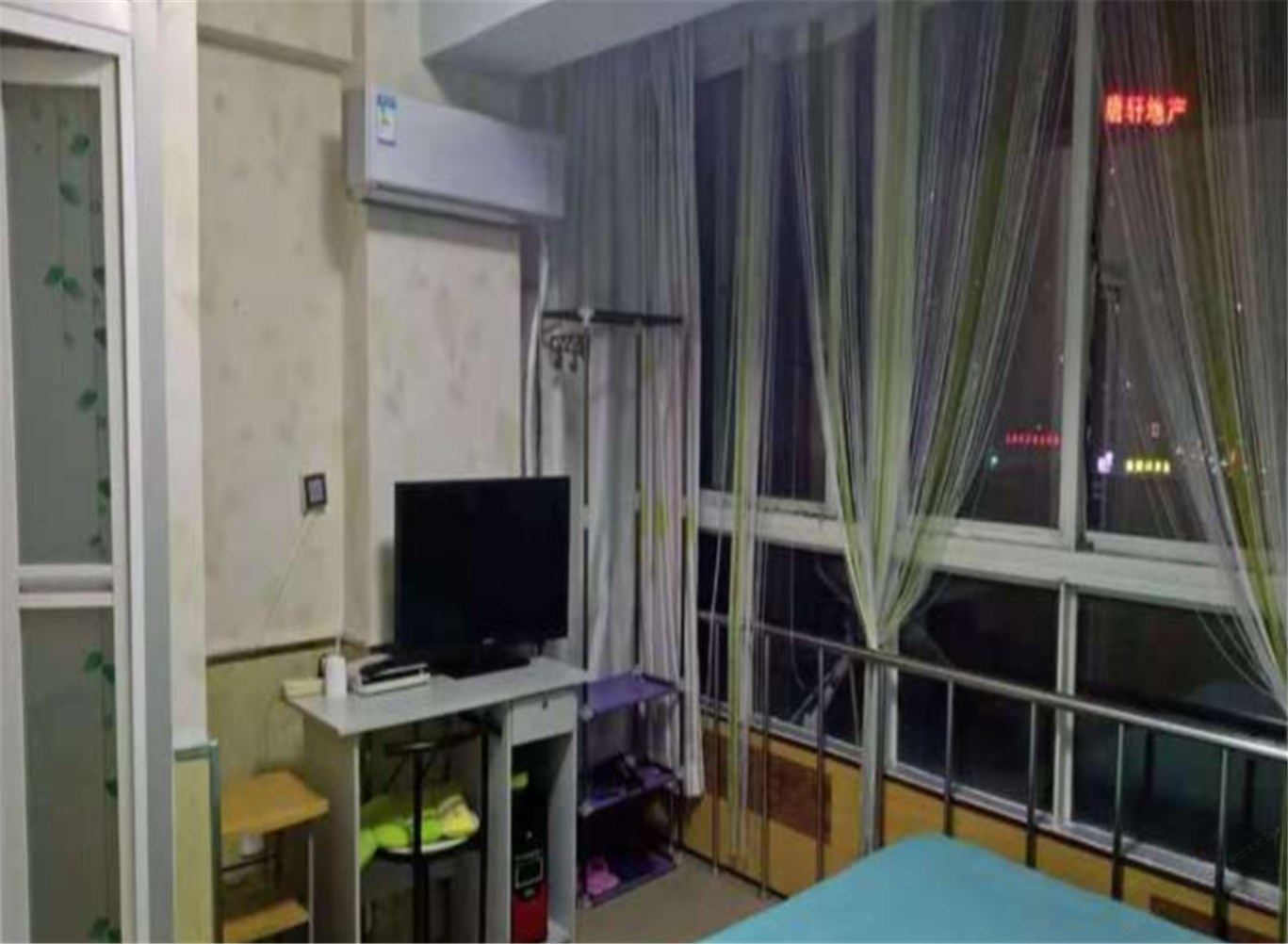 舒适大床房