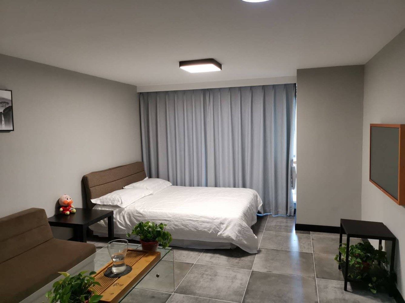 精装一室大床房