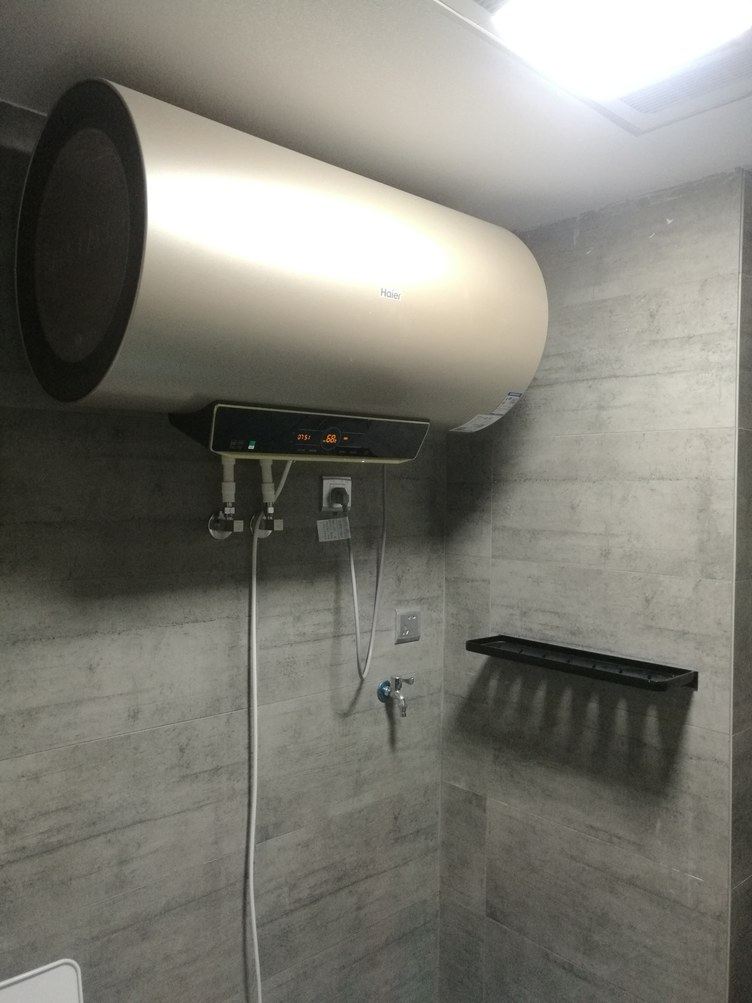 欢乐一室二厅套房