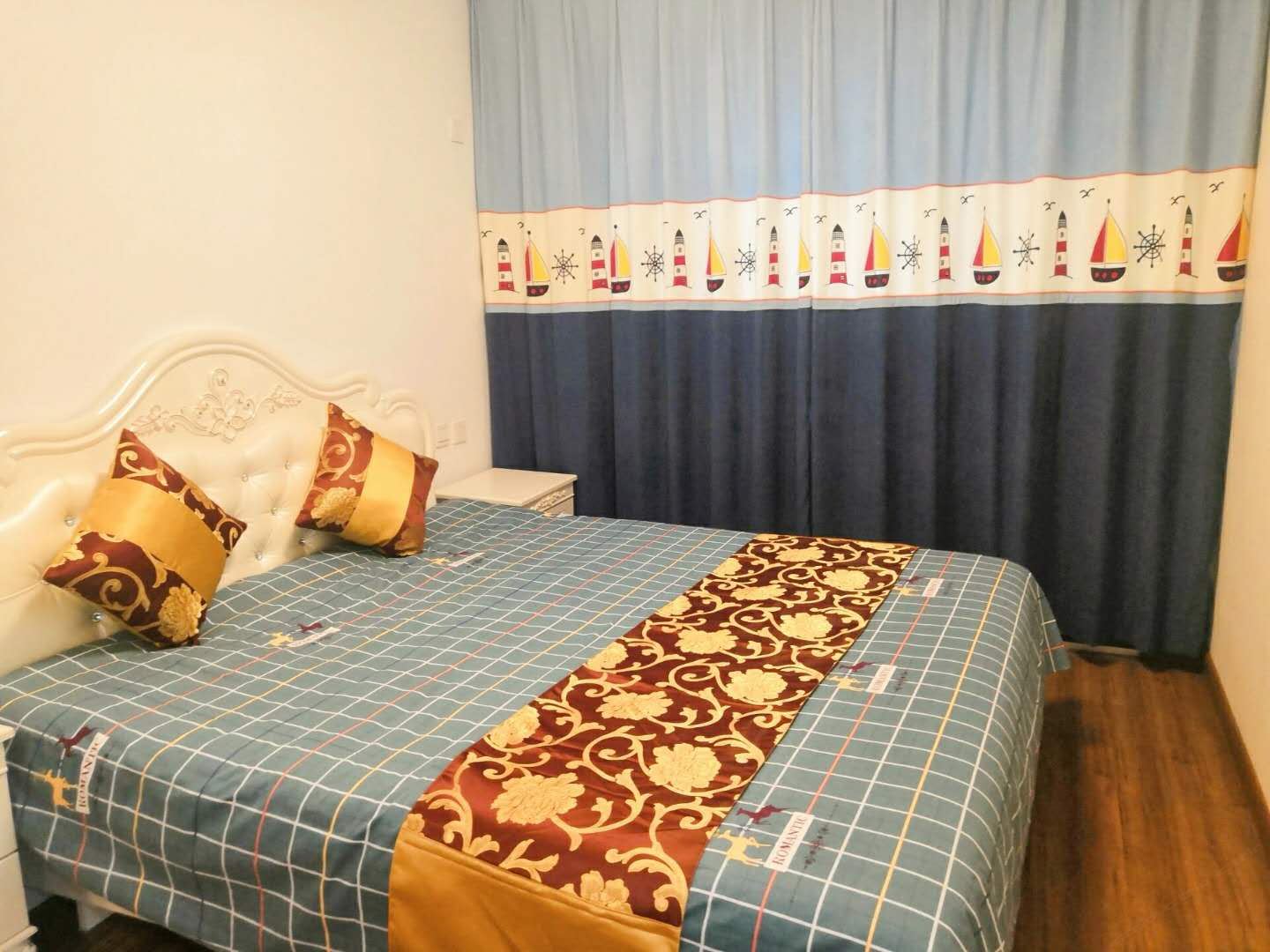 浪漫满屋套房