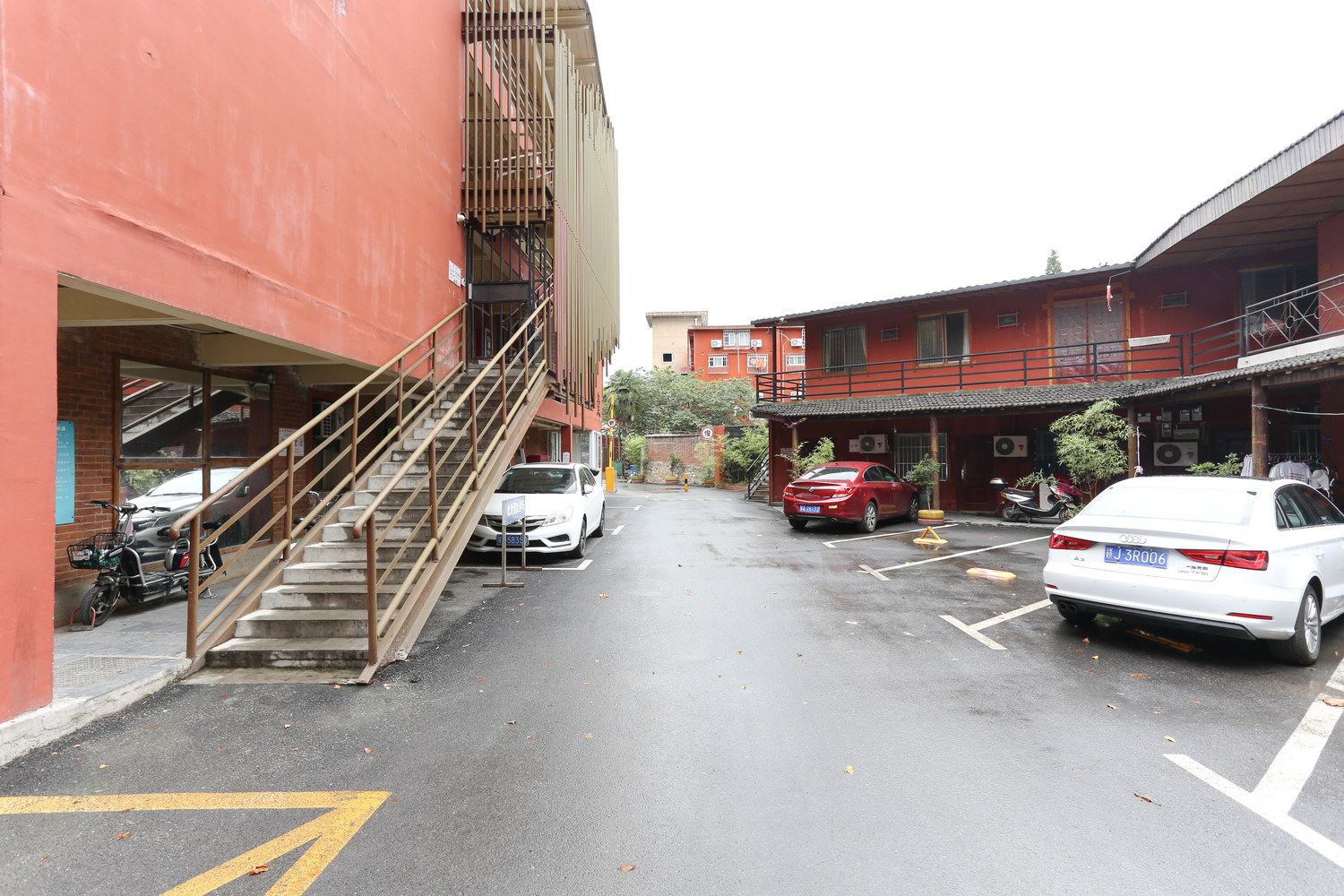 南京斯途登酒店式公寓