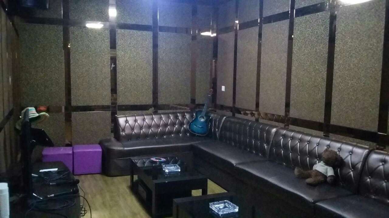 健身娱乐设施