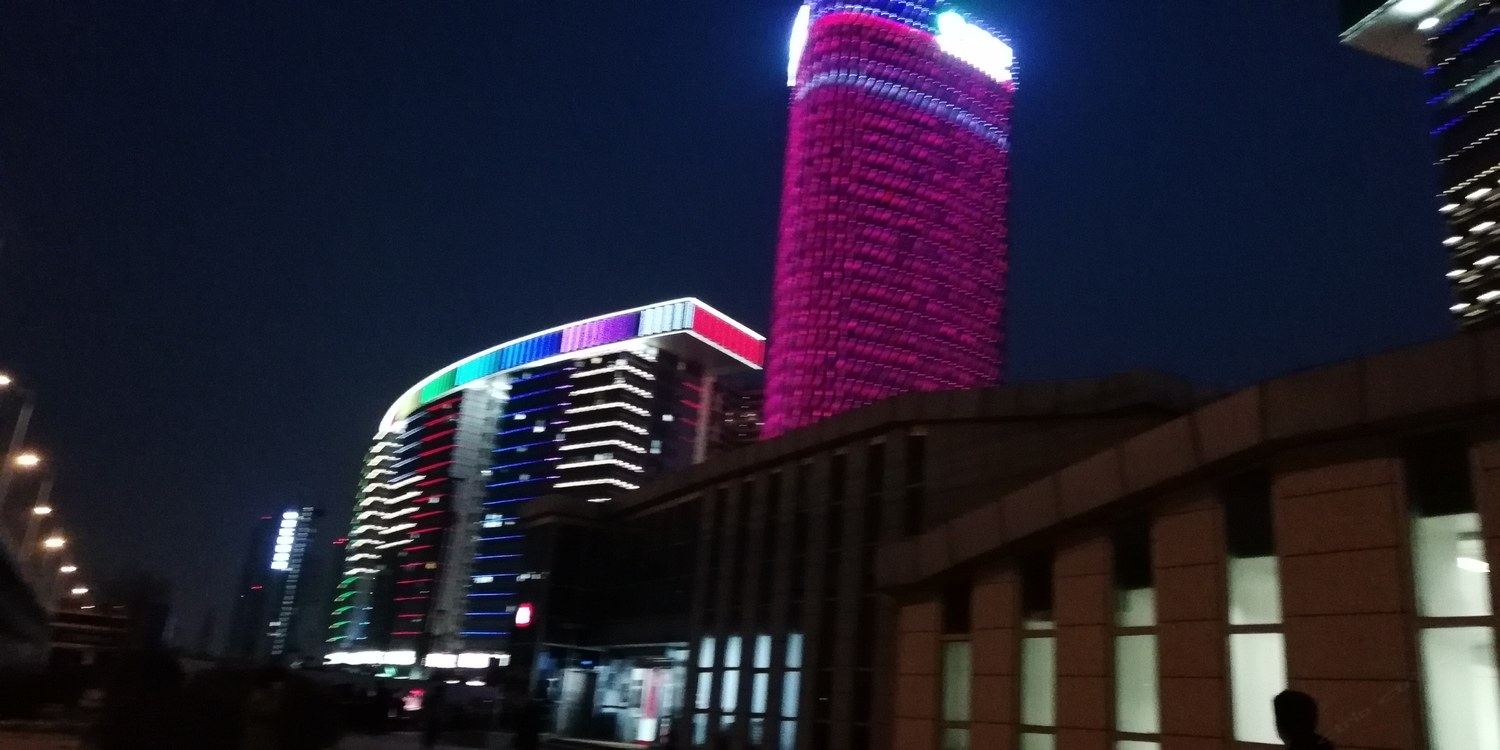 南京爱喔吉屋公寓(龙华路2号口分店)