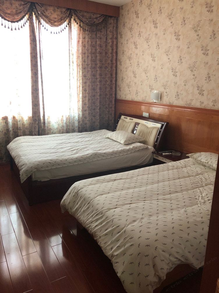 家庭一室单床房