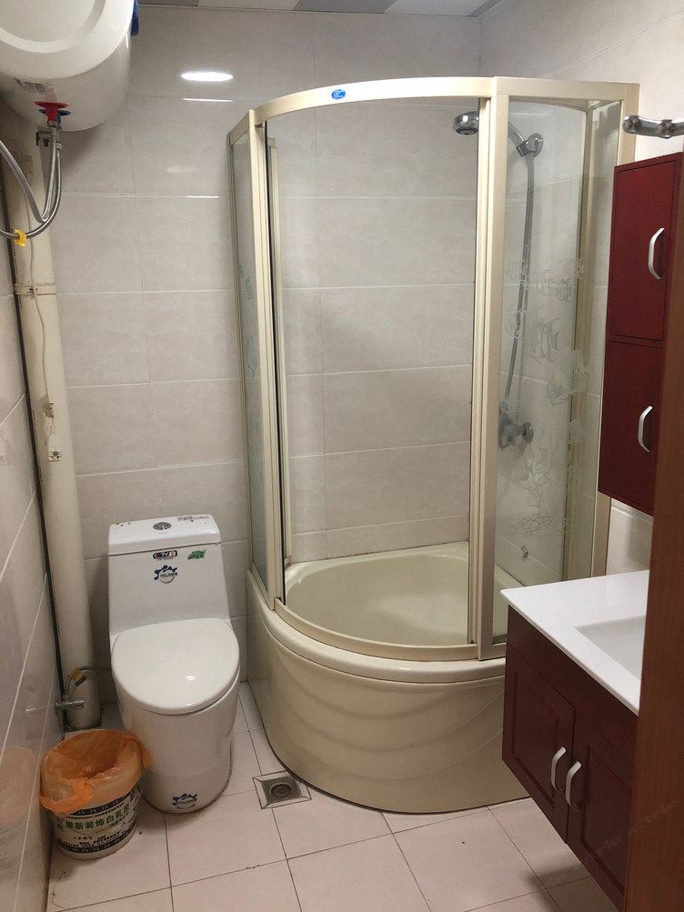 家庭一室单床房