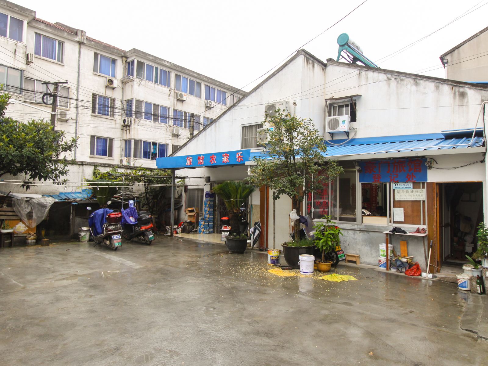 镇湖豪门旅馆