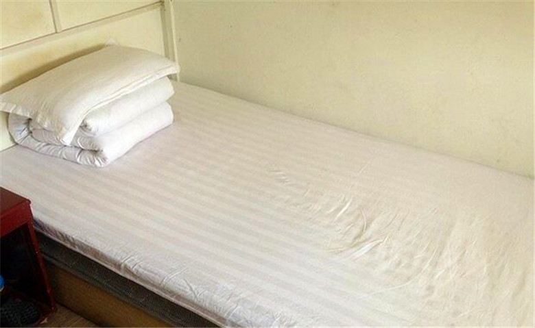 标间(无窗)