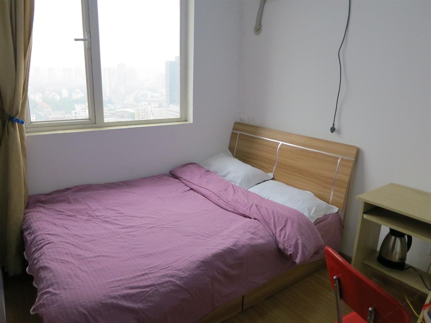 经济大床房