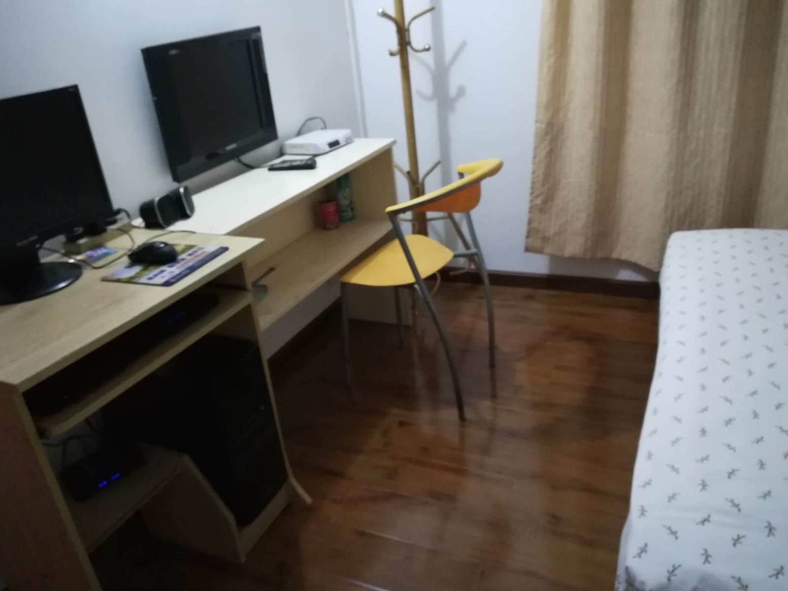 豪华大床房