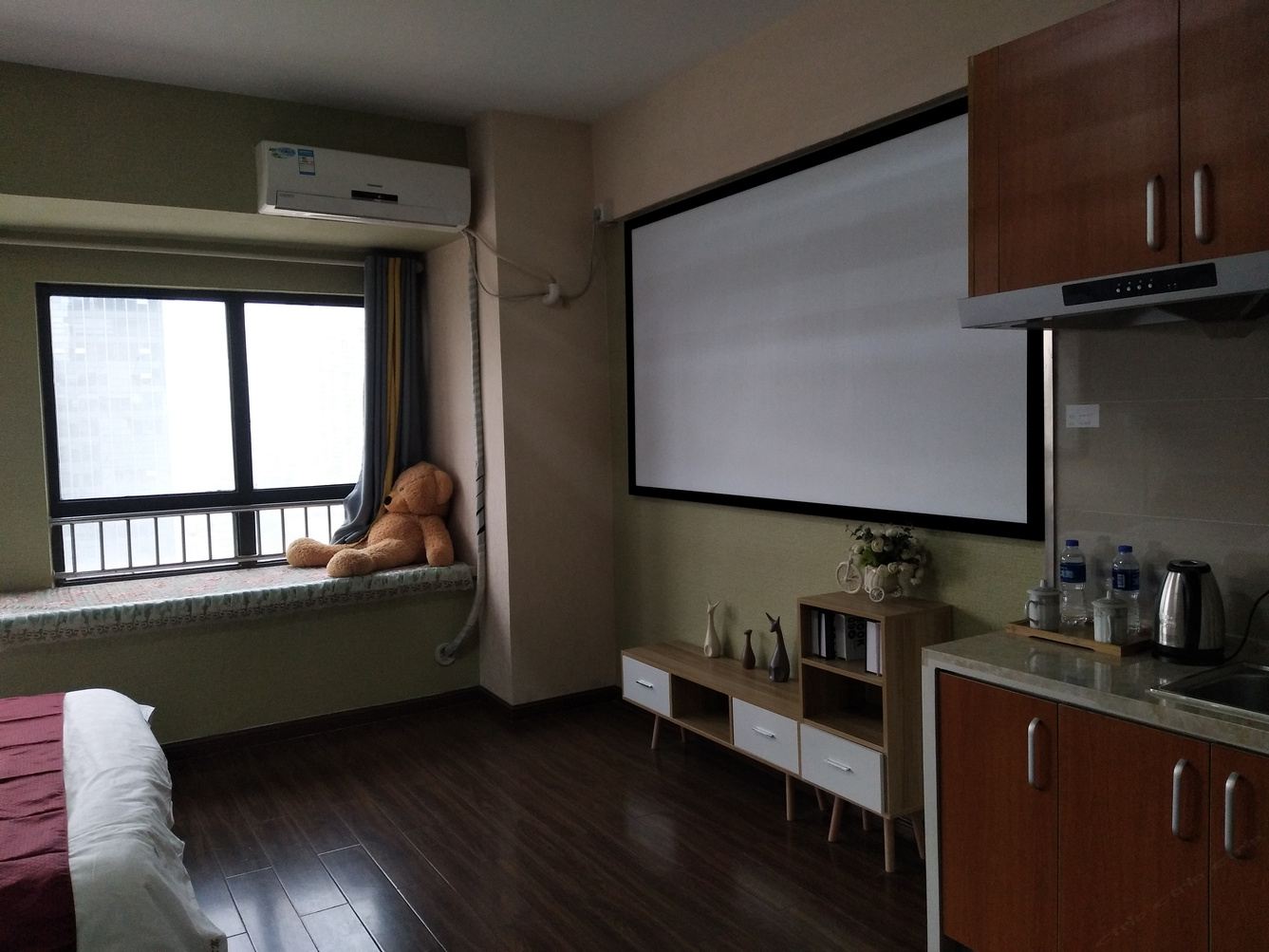 精致影院大床房