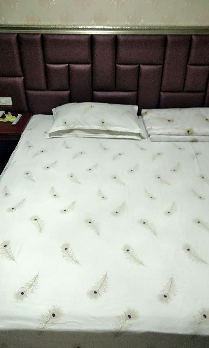 时尚大床房