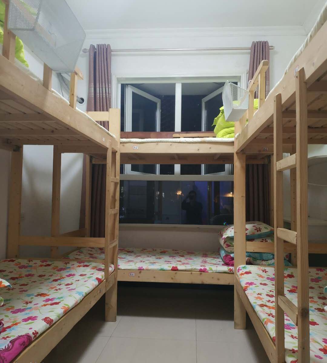 特惠温馨舒适六人间