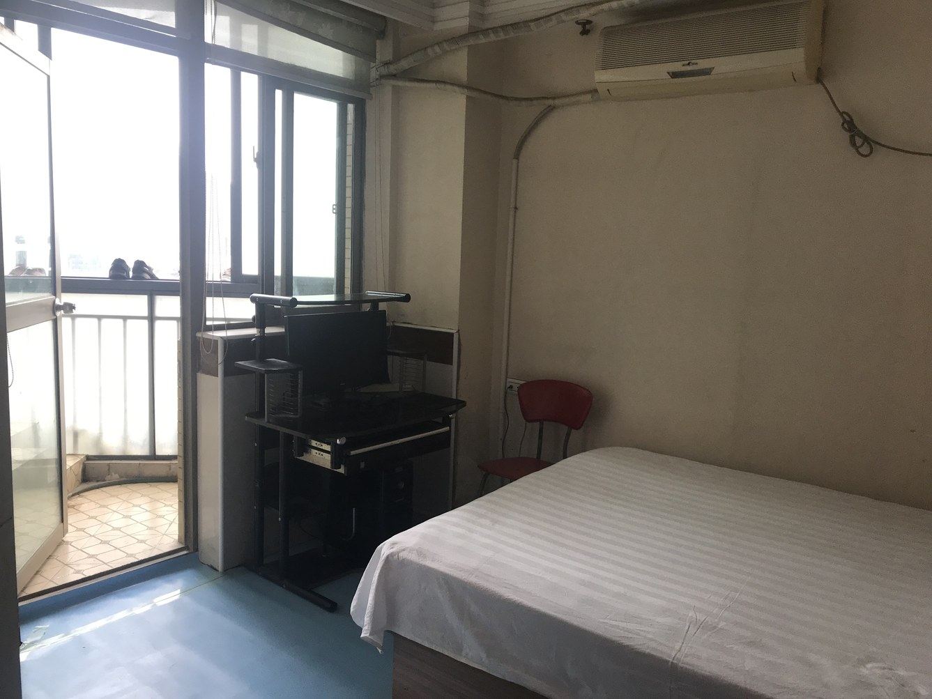 简约大床房