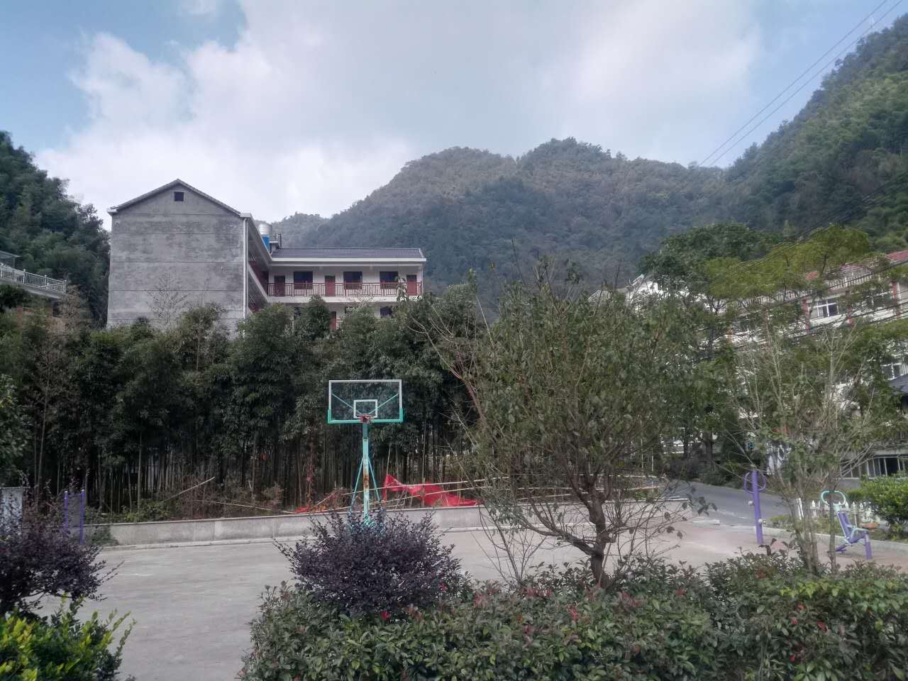 杭州神龙川会宾楼山庄