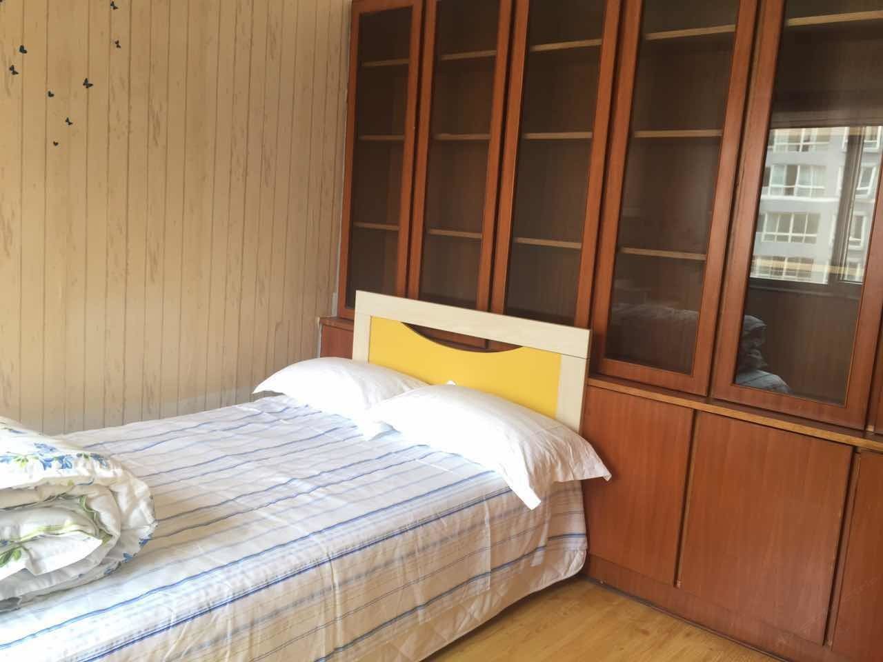 三室一厅