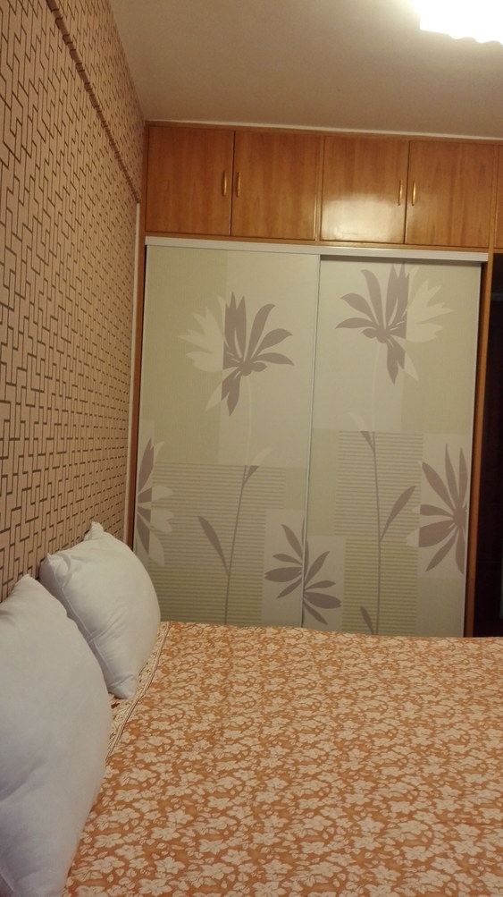 温馨舒适三室一厅套房(无窗)