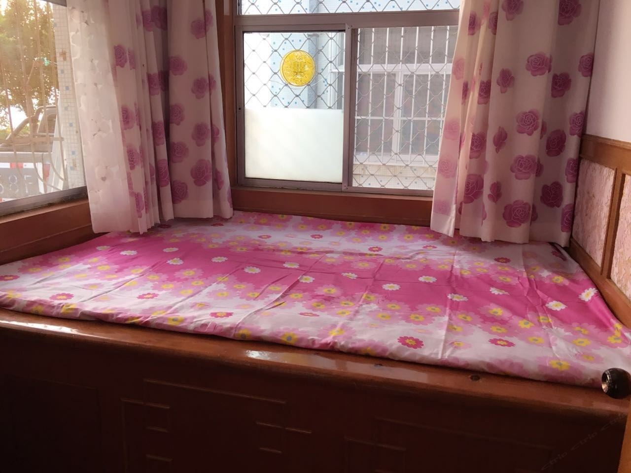 体验四室一厅套房