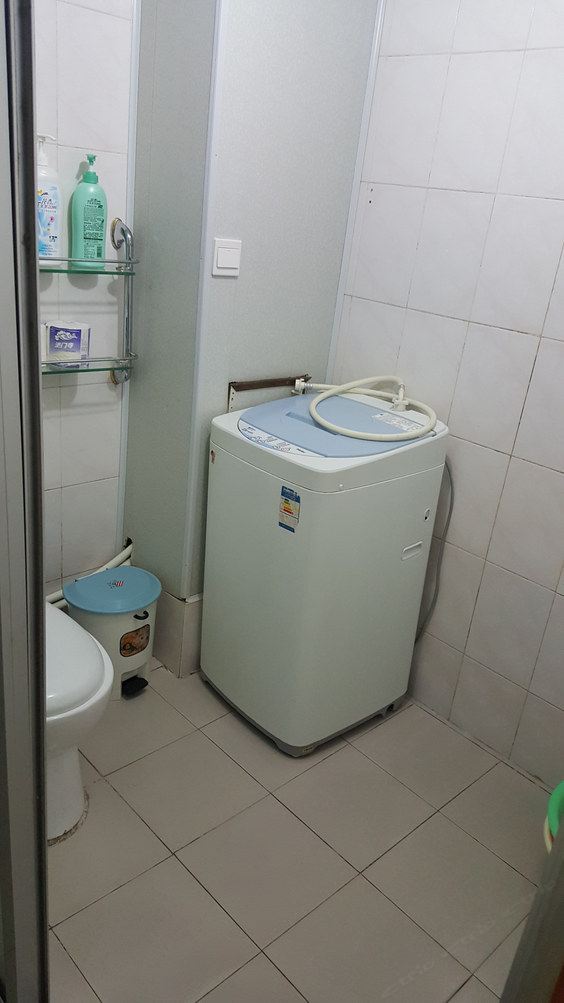 精装一室大床房