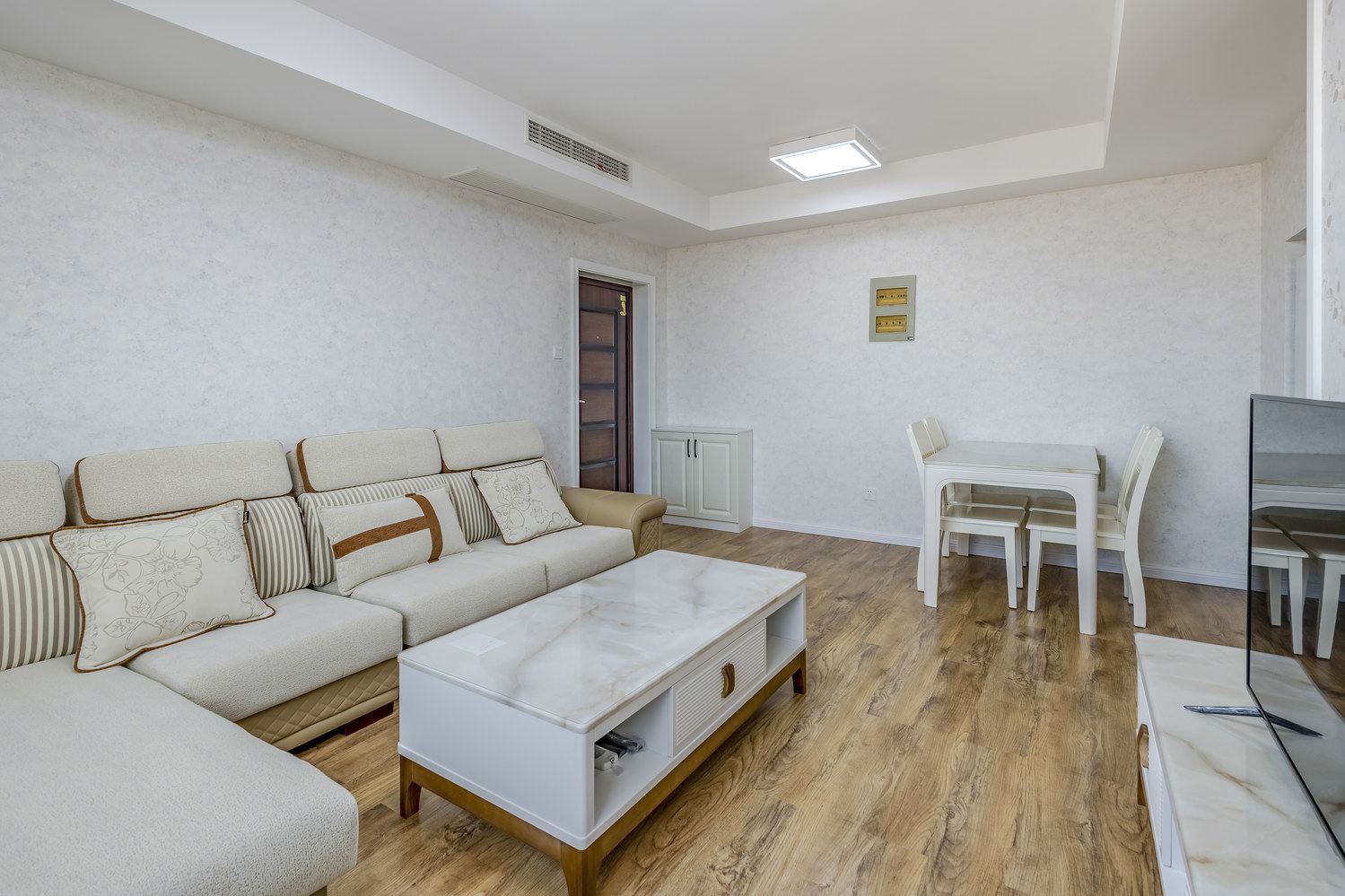 海景二室一厅套房