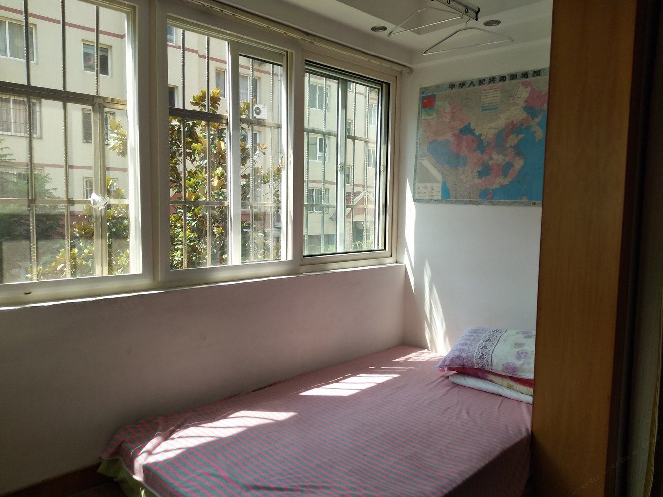舒适三室二厅套房
