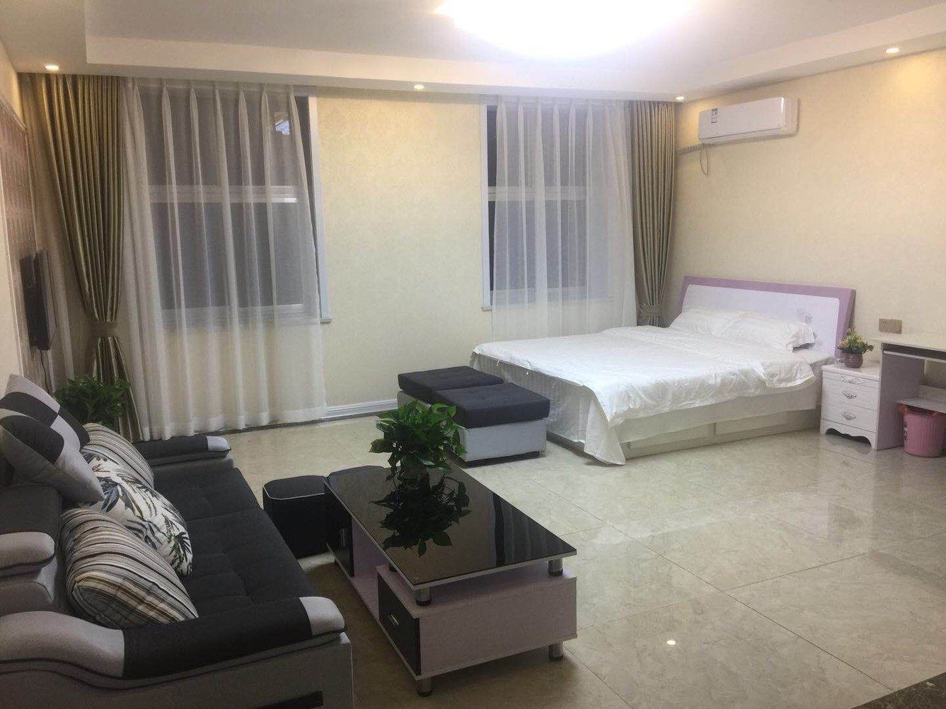 精装一室大床房