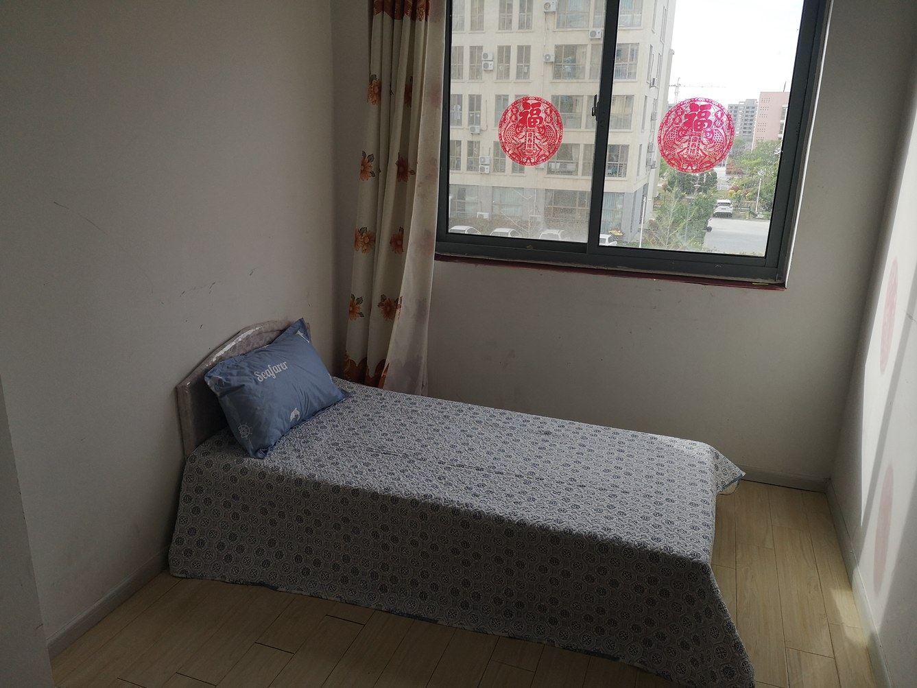 简约三室一厅套房