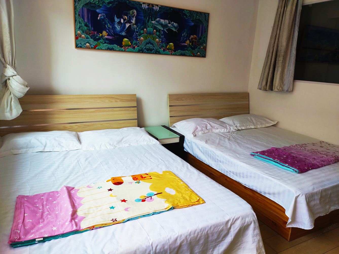 温馨三室一厅套房