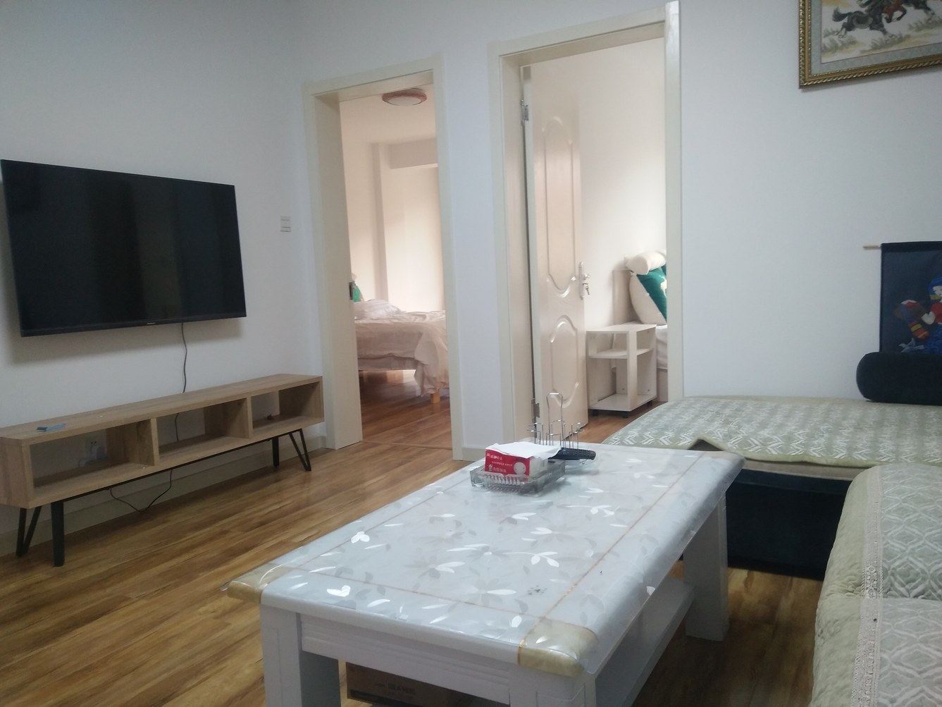 花园三室一厅套房