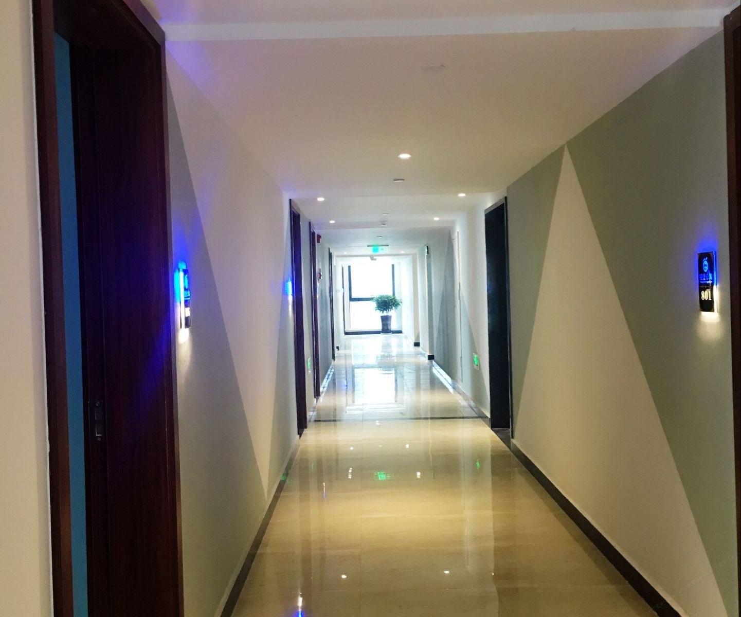 成都途乐酒店公寓