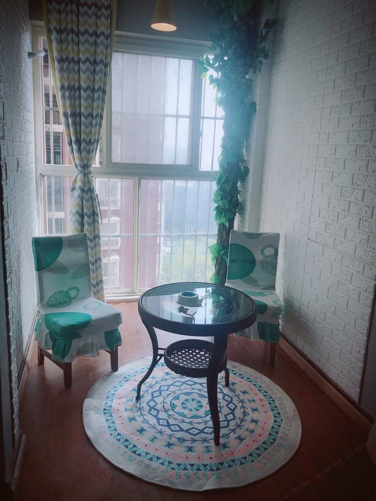 成都窝窝地中海公寓(3号店)