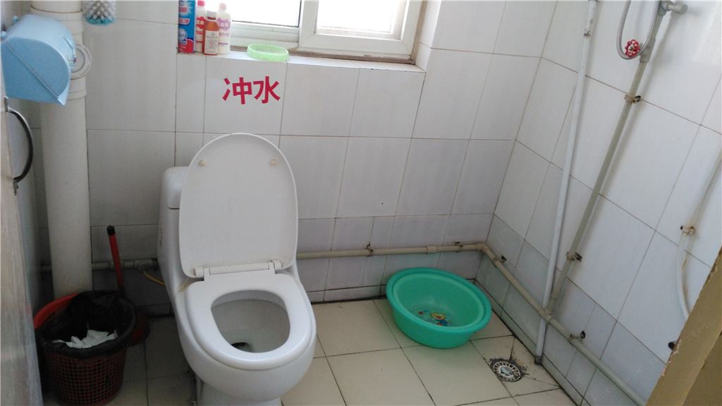 单人间(公共卫浴)
