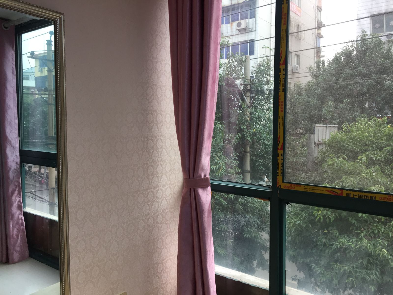 普通大床房