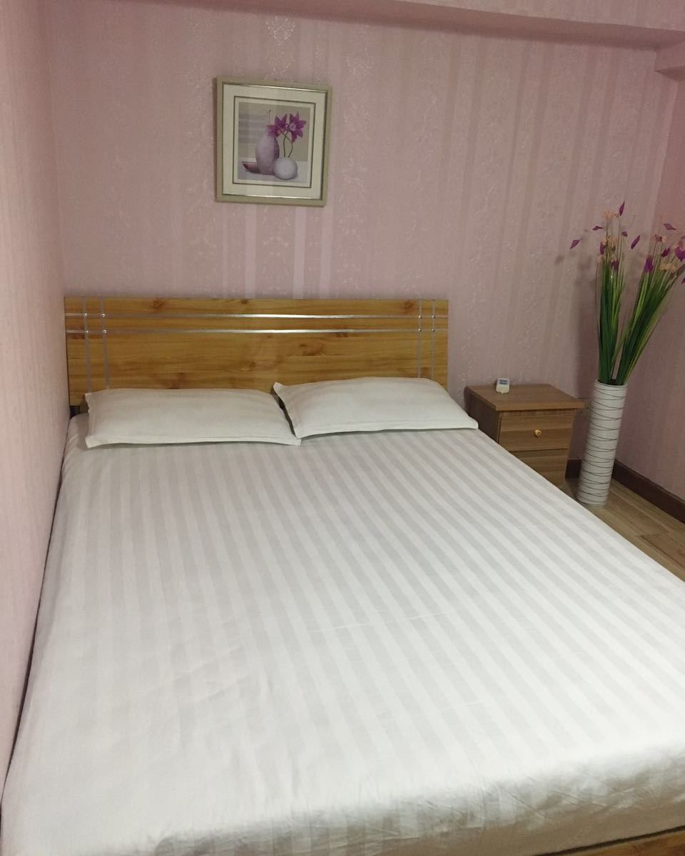 豪华大床房(独卫)(无窗)