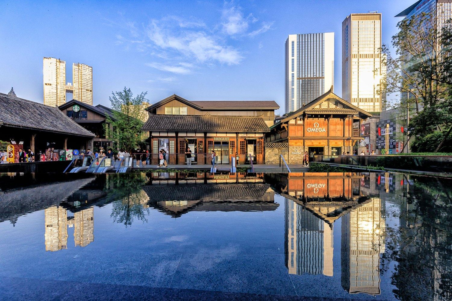 成都府河畔的微笑公寓(翠风苑分店)