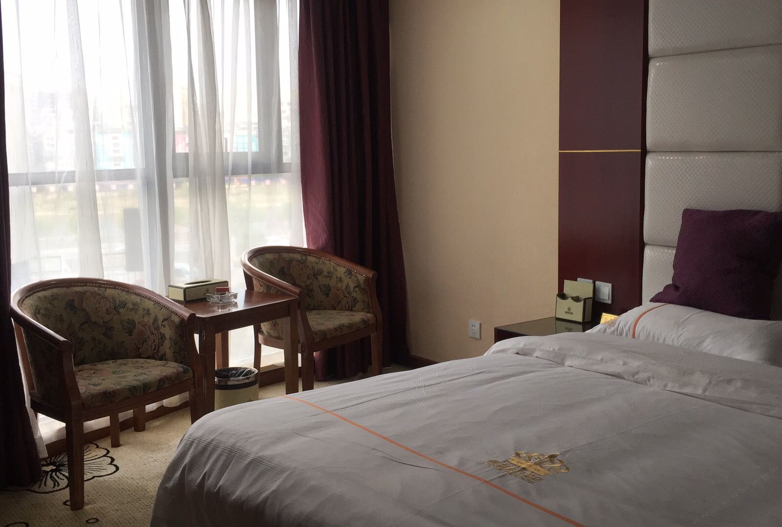 麻将大床房