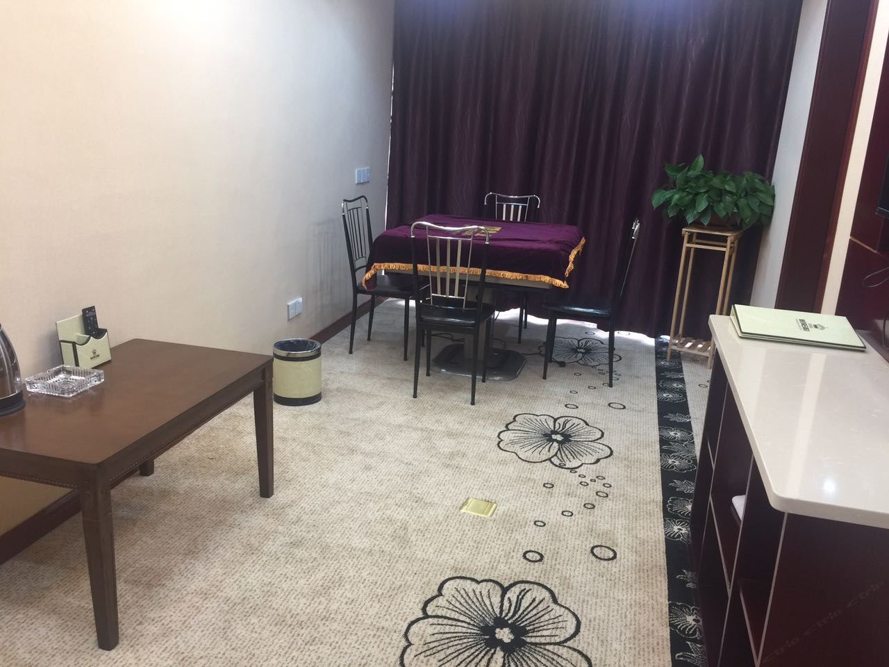 麻将大床房