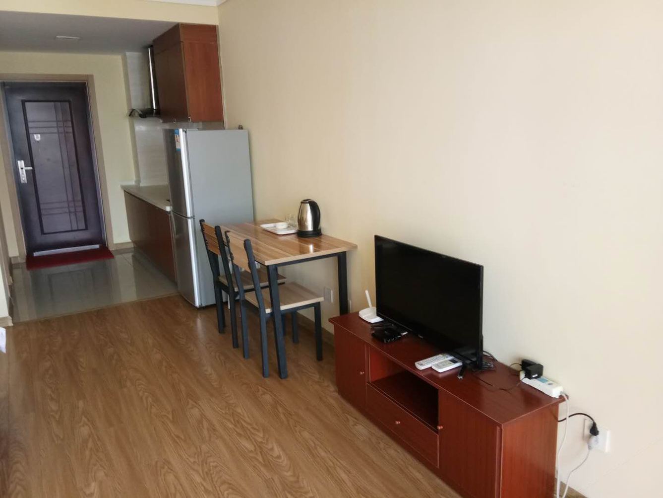 阳台一室单床房