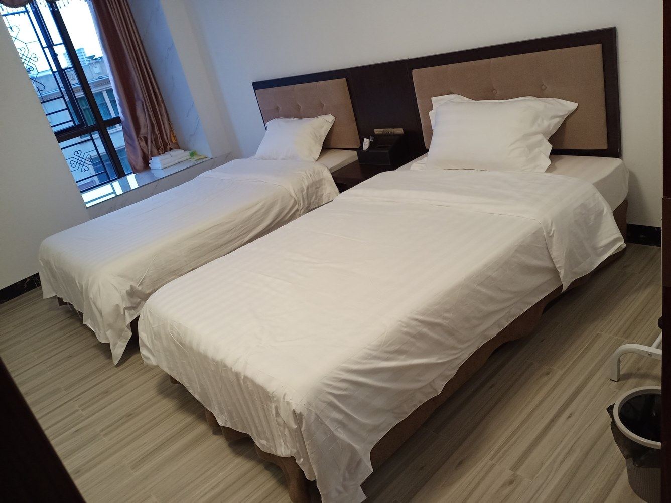 汕尾刘照洪公寓