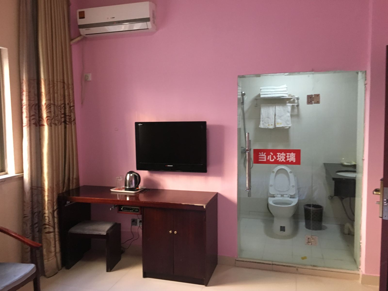 舒适大床房