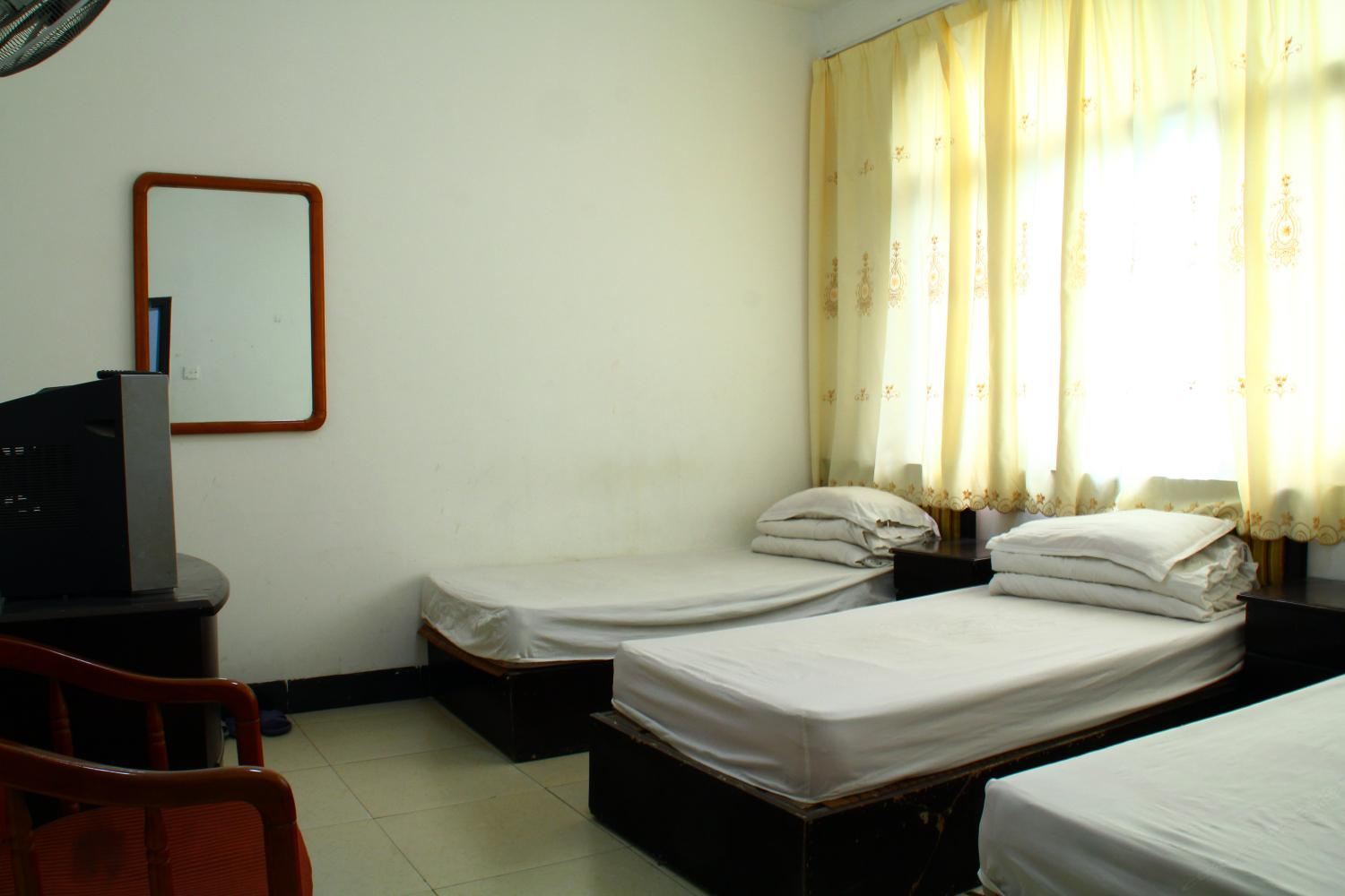 三人间(公共卫浴)