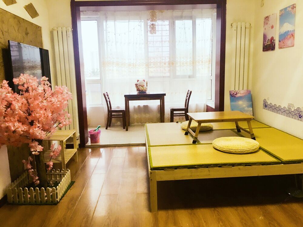 榻榻米一室一厅套房
