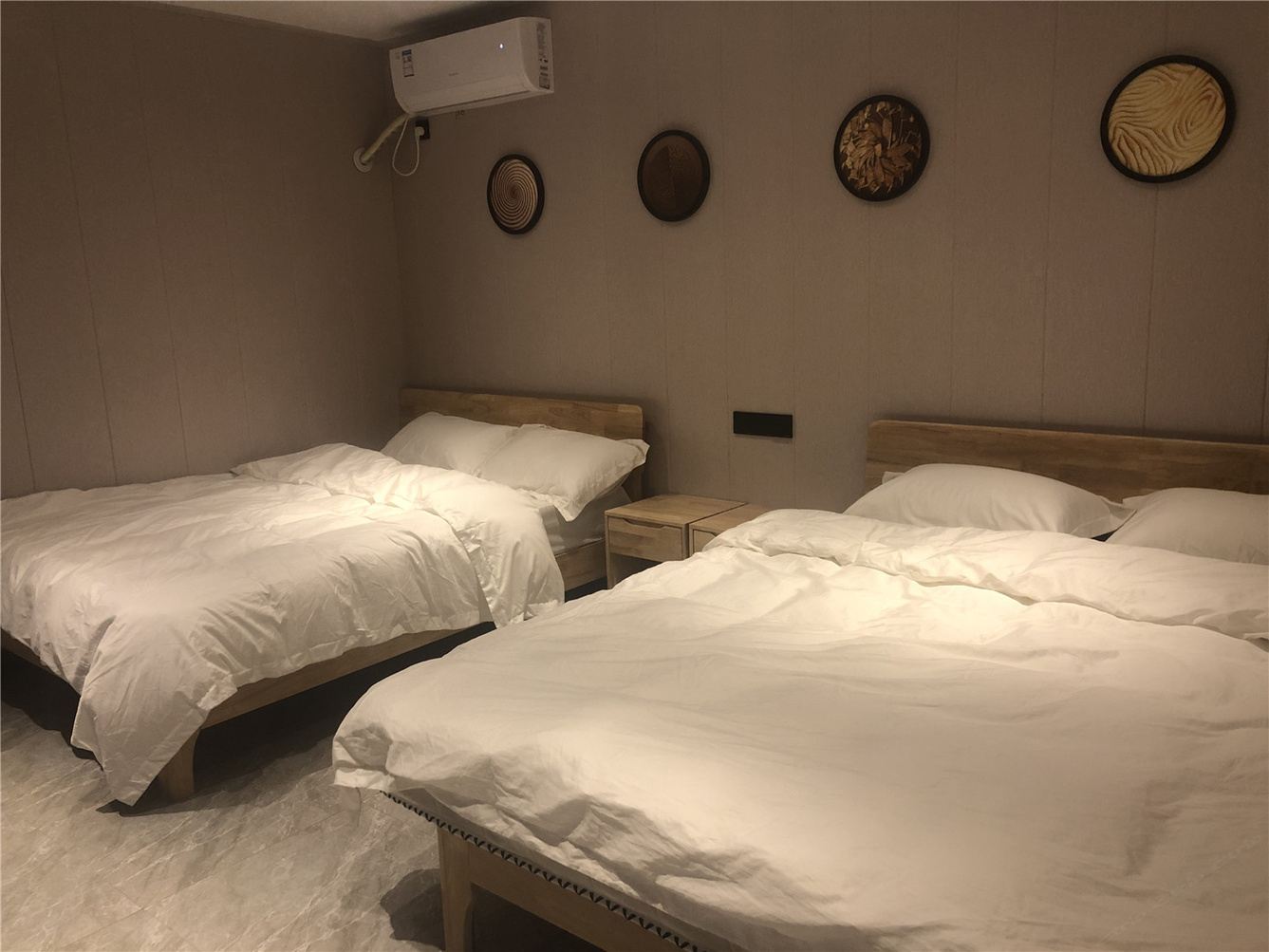 精致家庭聚会三室一厅套房