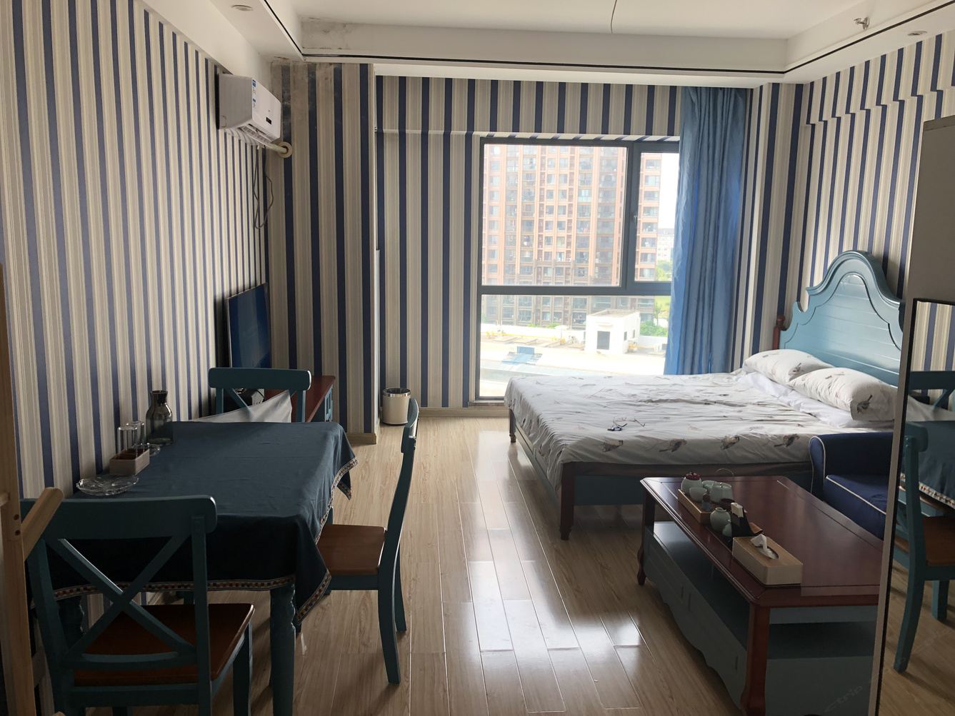一室大床房