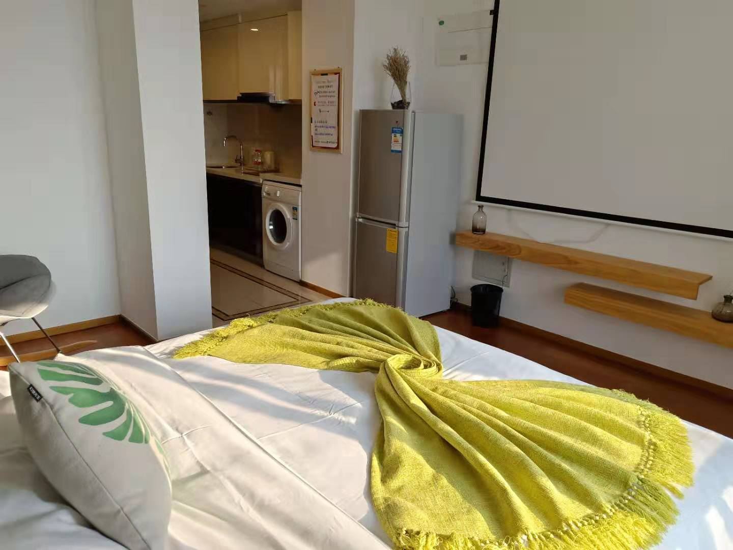 温馨投影商务大床房