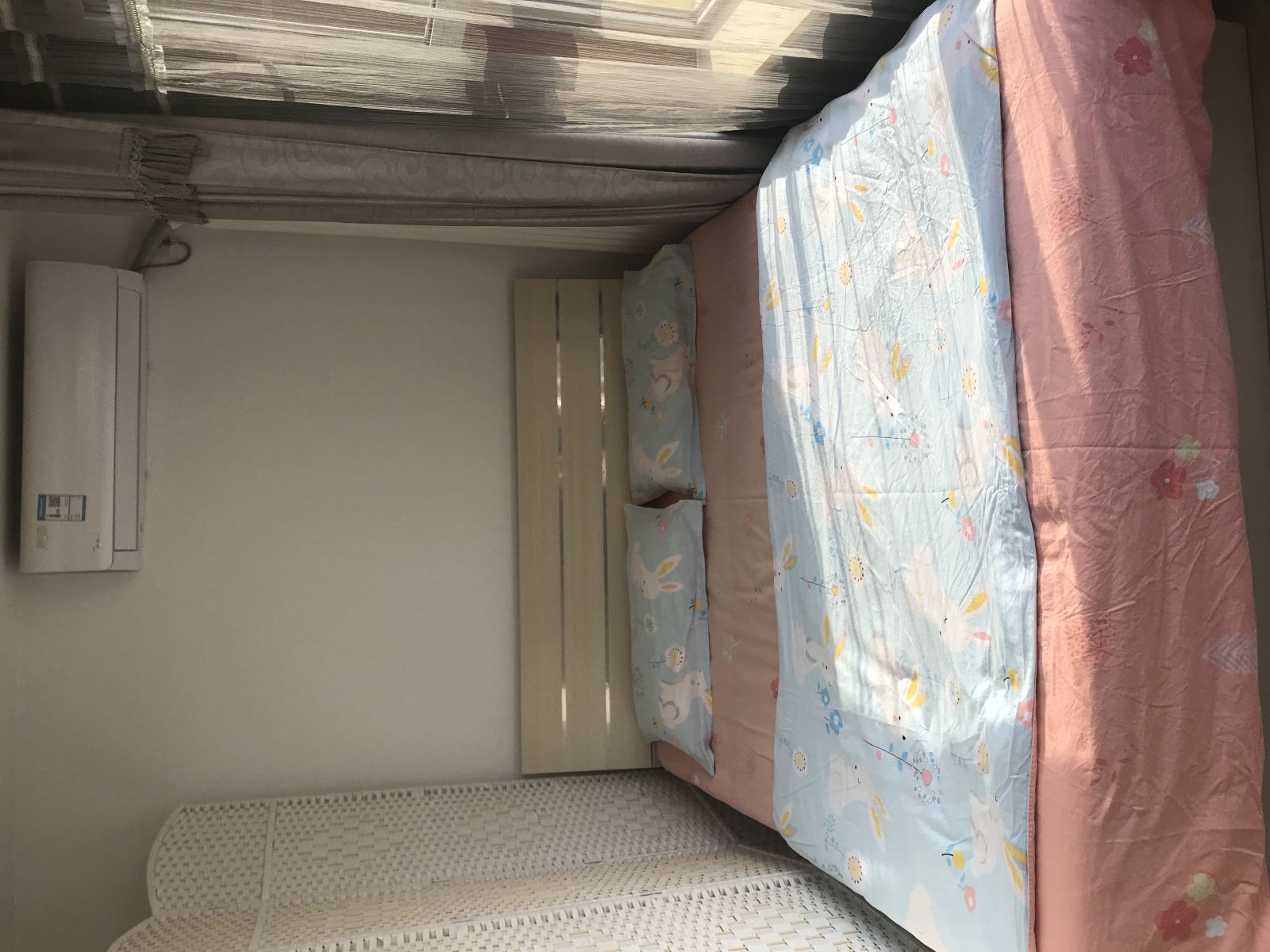 阳光双人间(公共卫浴)