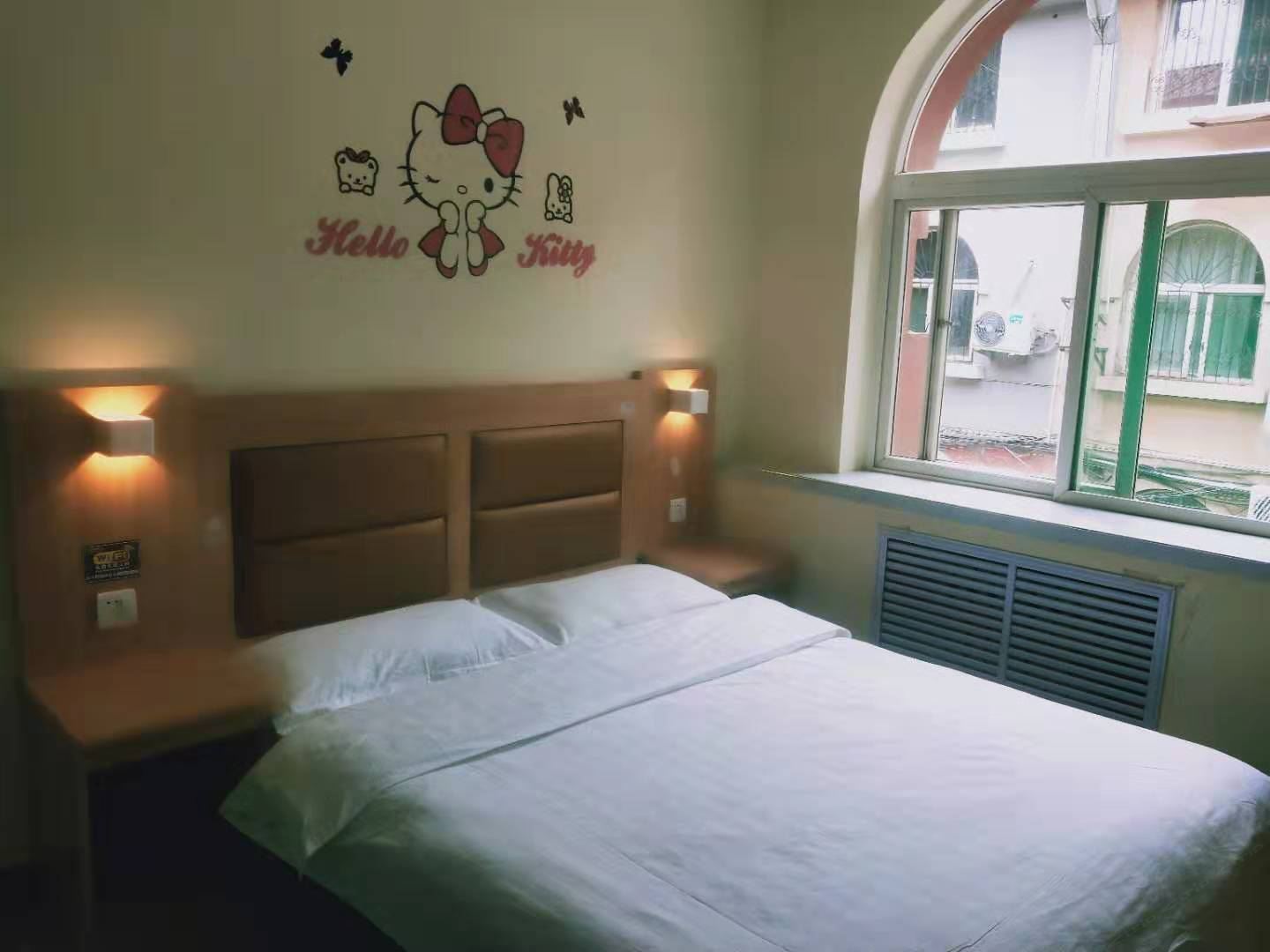 经济大床房