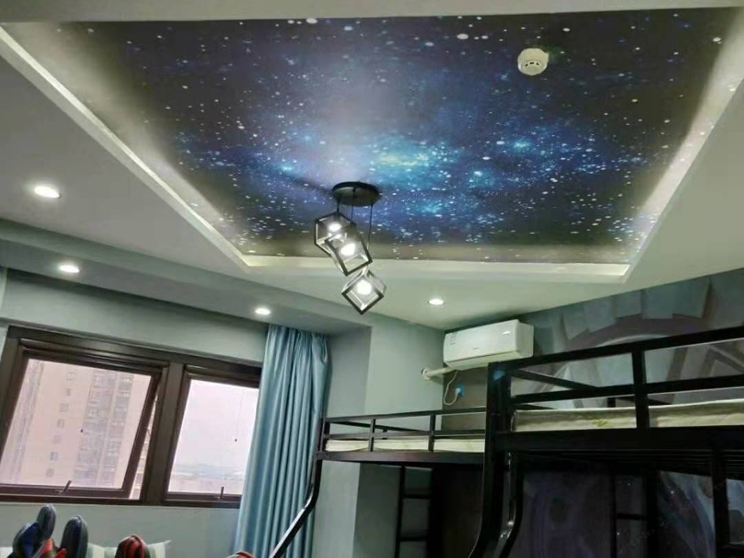 太空长廊豪华电竞四人间