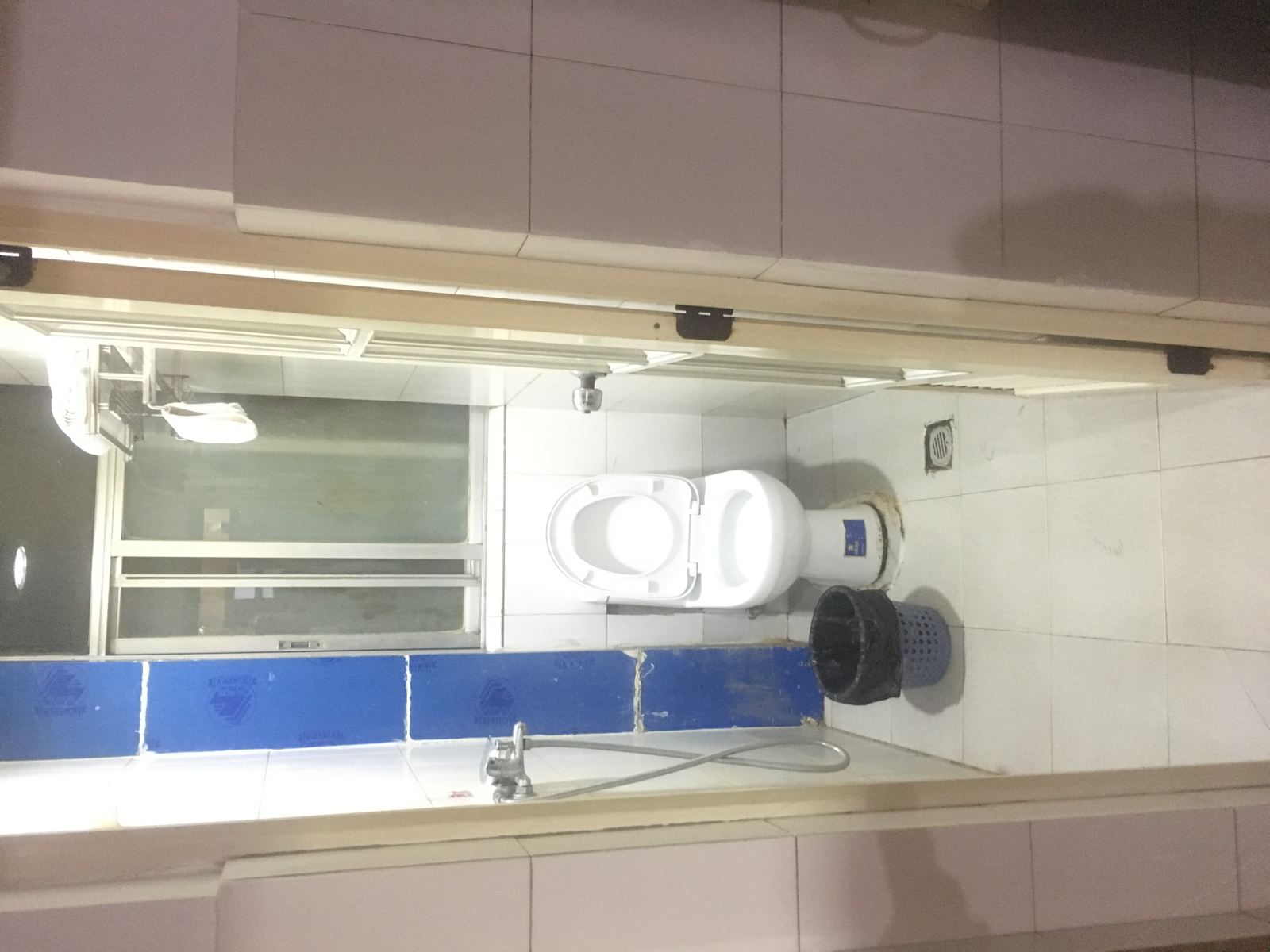 豪华商务大床房