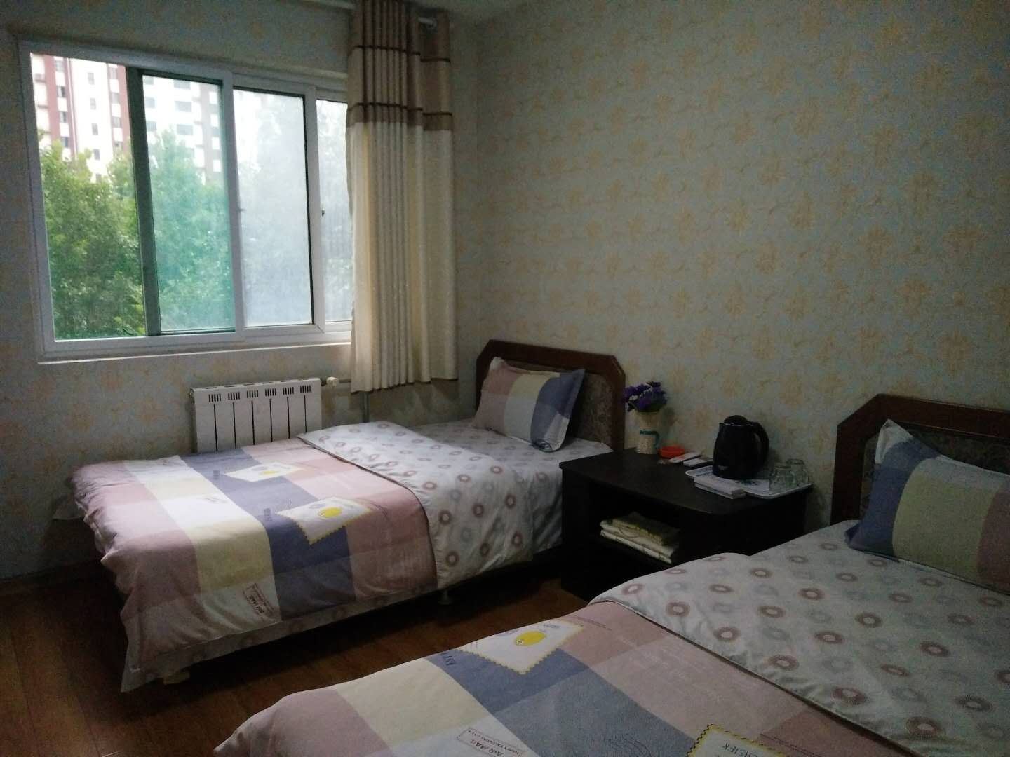 阳光双床房(公共卫浴)