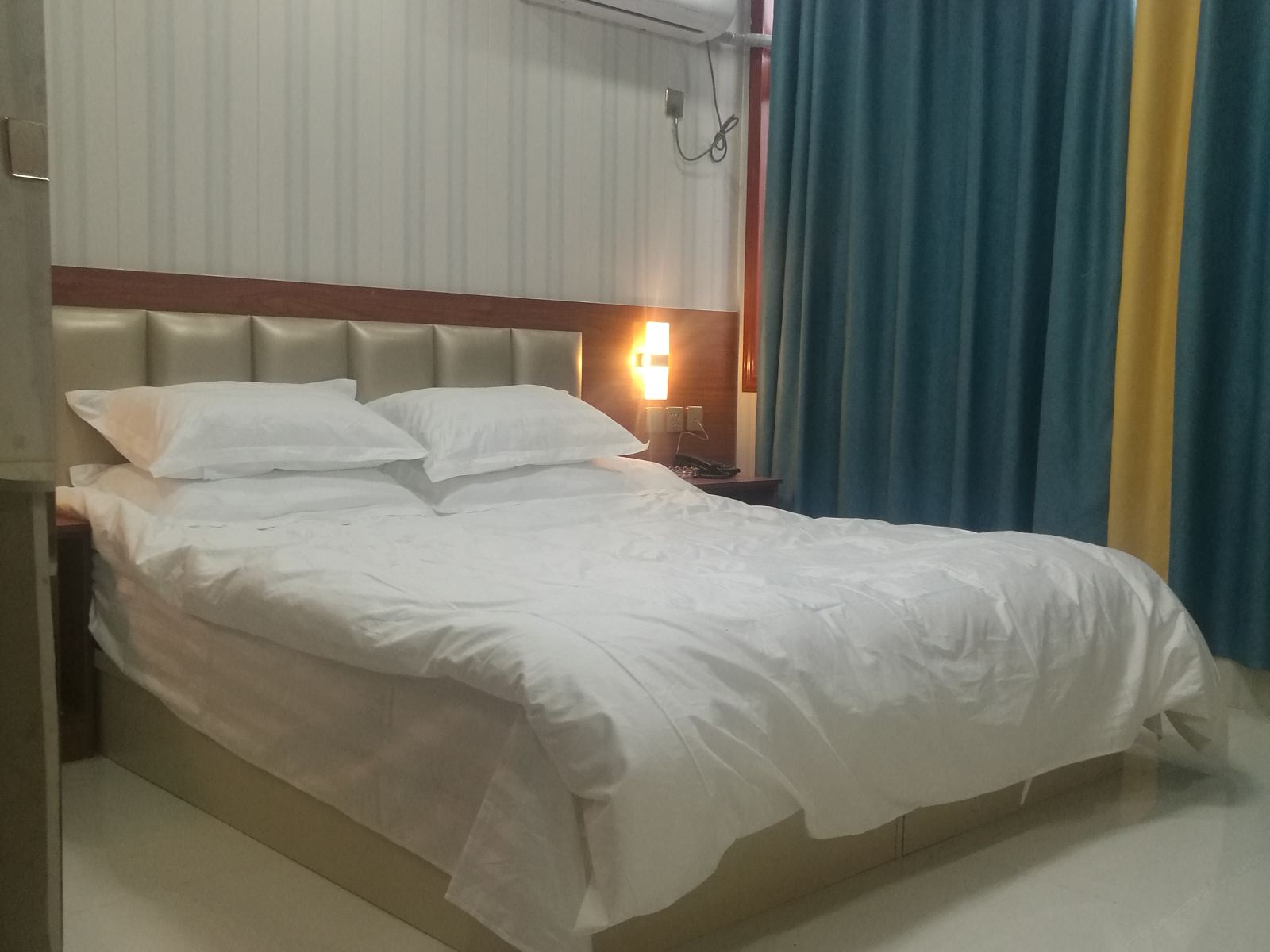 舒适大床房